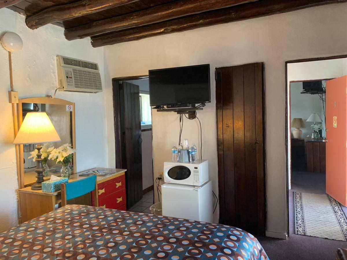 Cottonwood Court Motel Санта-Фе Экстерьер фото